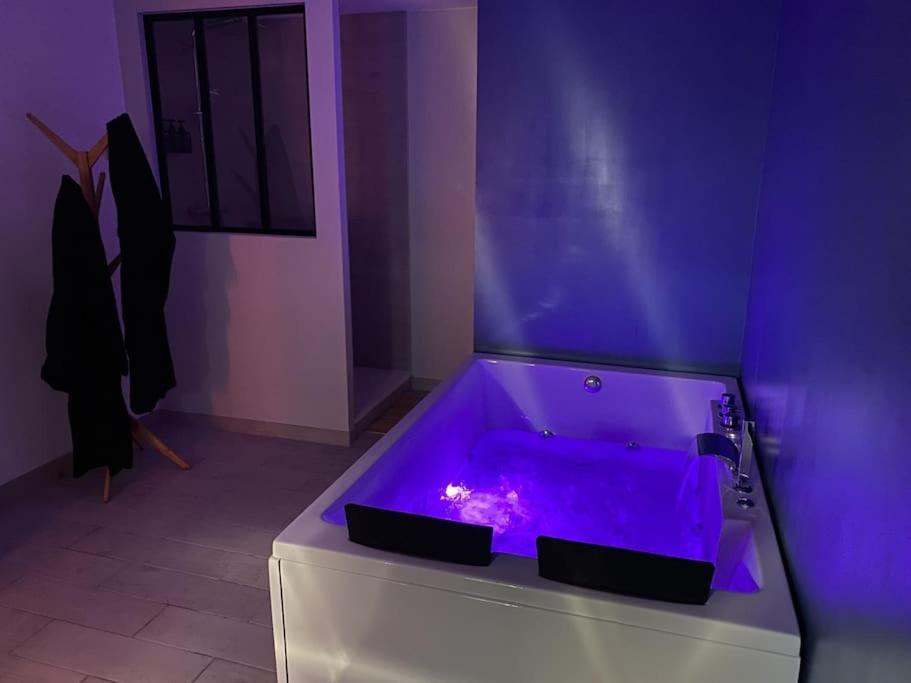 Detente Et Spa Pour Se Ressourcer Bullion Exterior photo